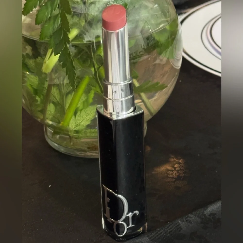 Dior Addict Shine Lipstick in Shade 521 Diorelita